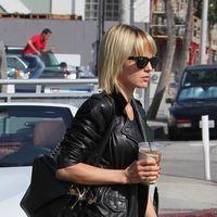 Mena Suvari departs Urth Caffe on Melrose Avenue | Picture 107063